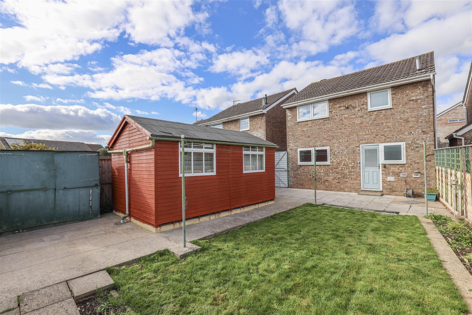 16 Harding Close, Boverton, Llantwit Major, Vale of Glamorgan, CF61 1GX